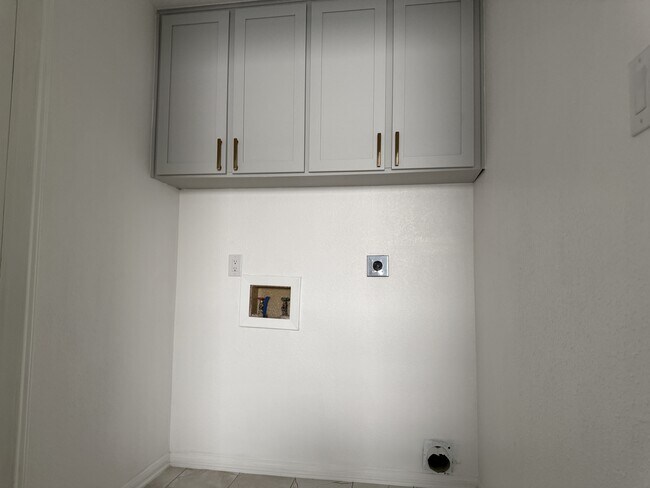 Photo - 1409 Opal Rd