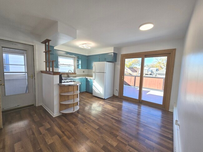 Photo - 5626 N Menard Ave Unit 2