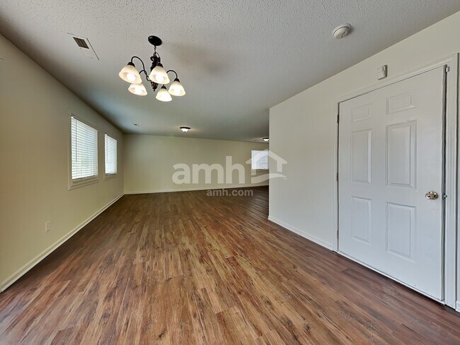 Photo - 808 Topsail Dr