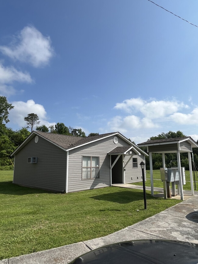 Middle Creek Apartments