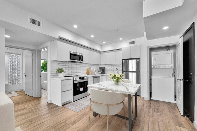 Photo - 1240 Magnolia Ave Unit 101