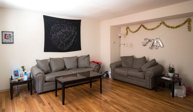 Building Photo - 37 E Woodruff Ave Rental