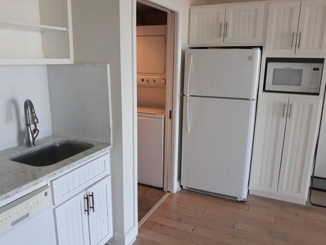 Photo - 1 Marina Dr Unit 303B