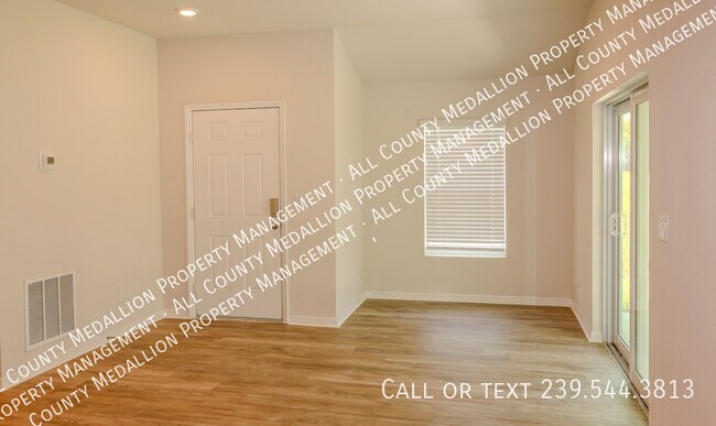 Photo - 309 Norwalk Ave