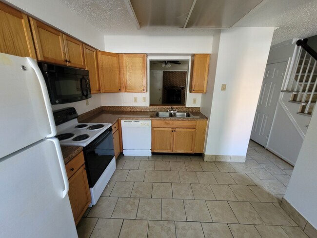 Photo - 921 Wildwood Square Ct