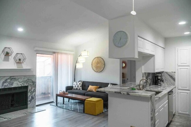 Photo - 1200 Calico Ln Unidad 821