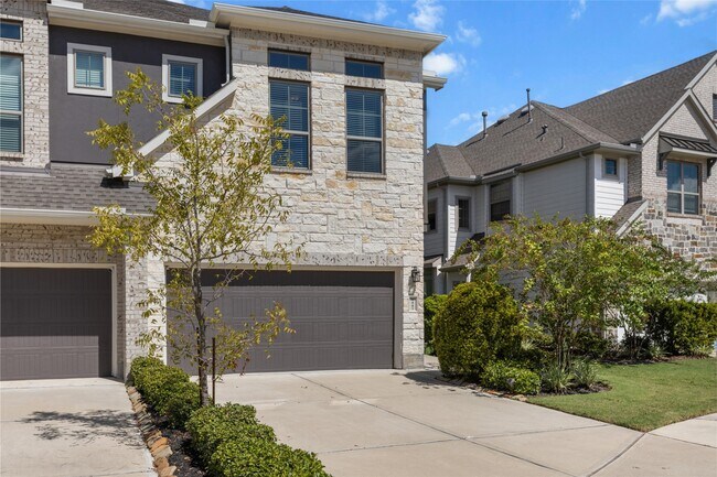 Photo - 9443 Starlight Oak Dr