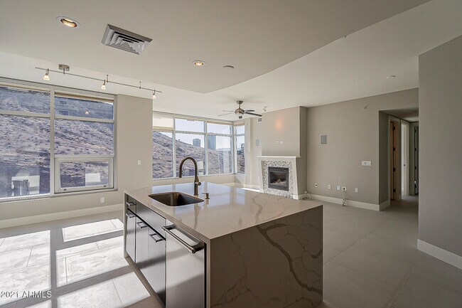 Photo - 140 E Rio Salado Pkwy Unit 401