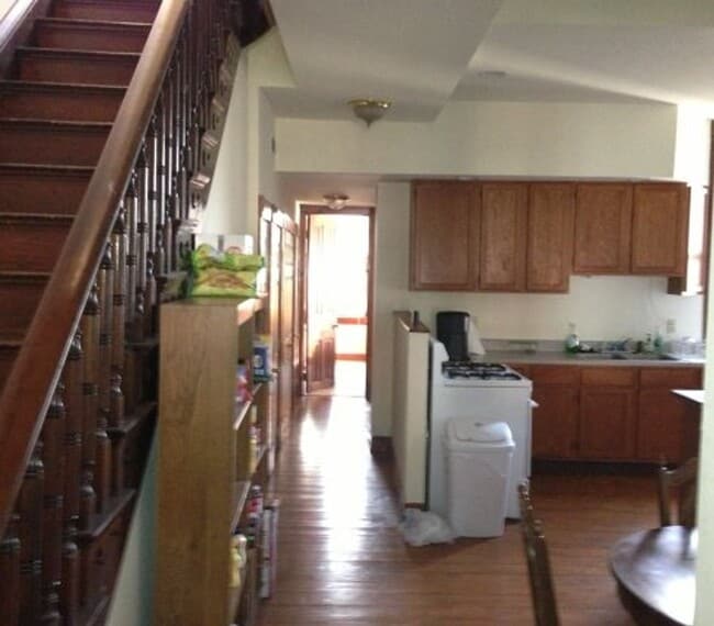 Photo - 2643 Bellevue Ave Unit #2