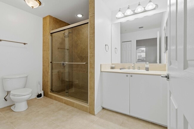 Photo - 233 S Federal Hwy Unit 2