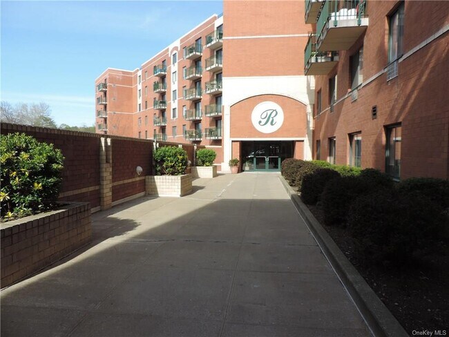 Photo - 123 Mamaroneck Ave Condo Unit 618