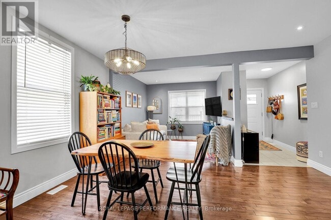 Photo - 165 Laval St Unit 165