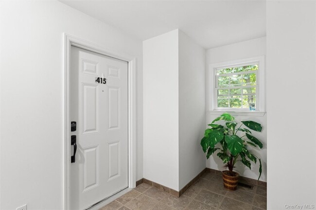 Photo - 415 1st St