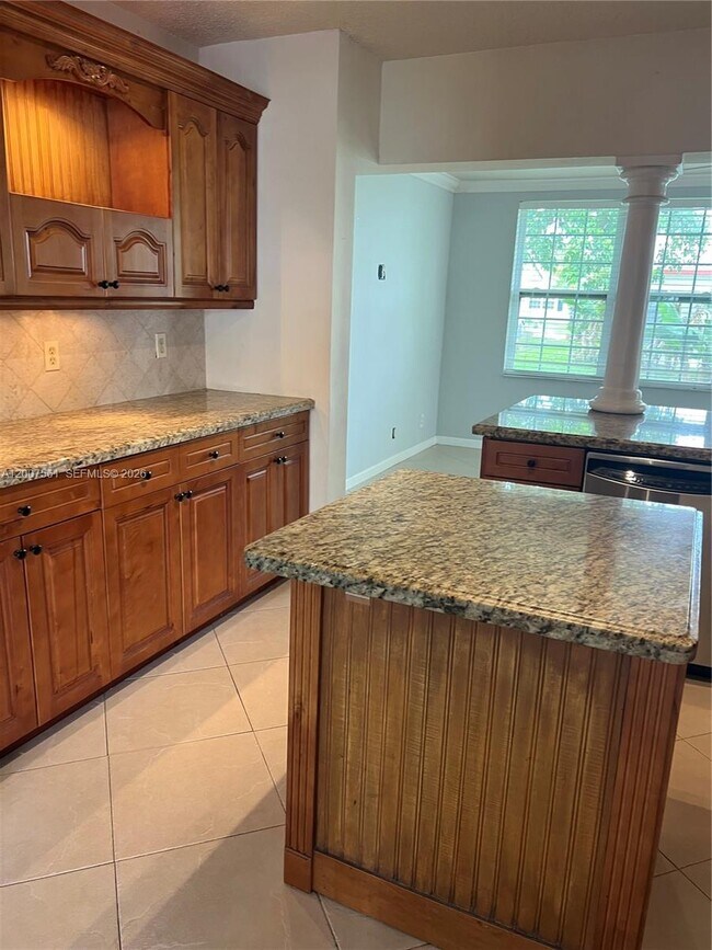 Photo - 6805 NW 75th St