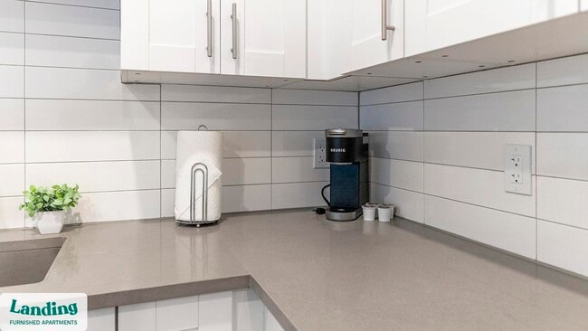 515 Corso Ln Unit 882