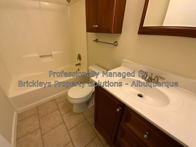 Photo - 4921 Goldenthread Dr NE