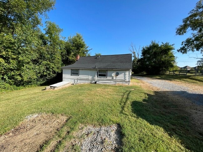 Photo - Great Location Private Setting Home For Rent