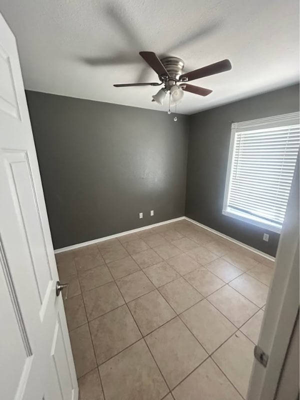 Photo - 4025 E St Charles Ave