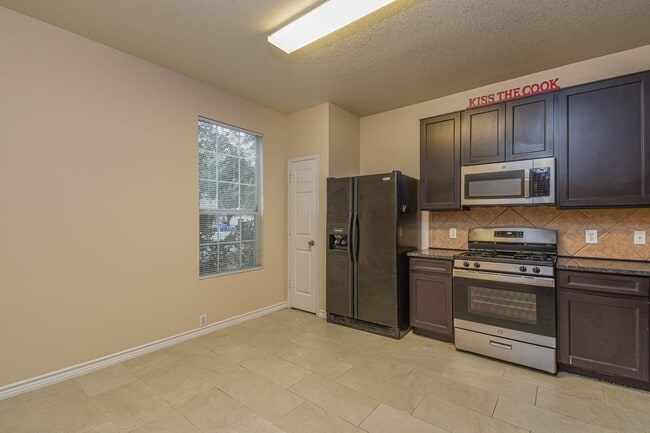 Photo - 29704 Sullivan Oaks Dr