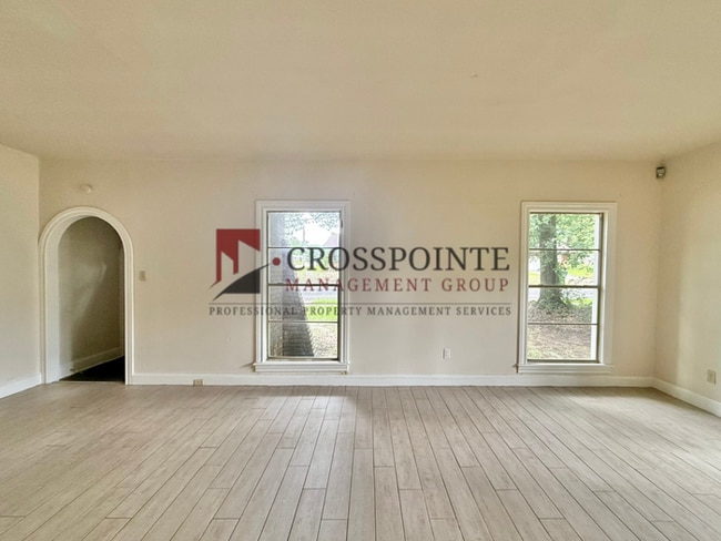 Photo - Beautiful 4 bedroom 2 bath home in the heart of Tyler!
