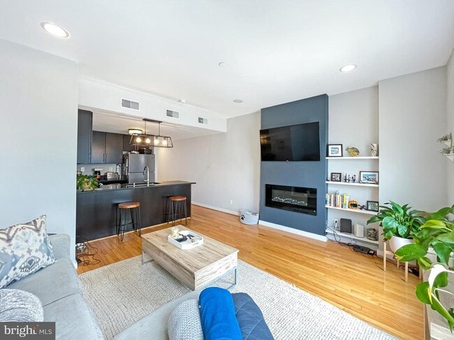 Photo - 1367 Florida Ave NE Unit 302