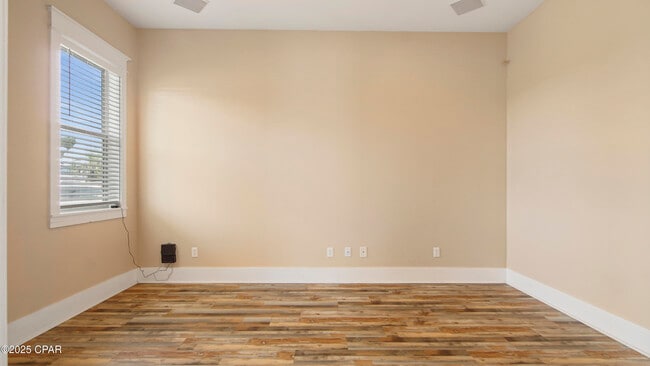 Photo - 316 Petrel St