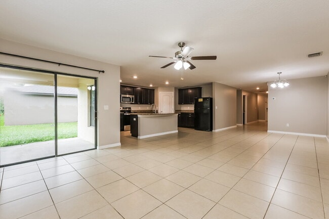 Photo - 7014 Redbay Dr