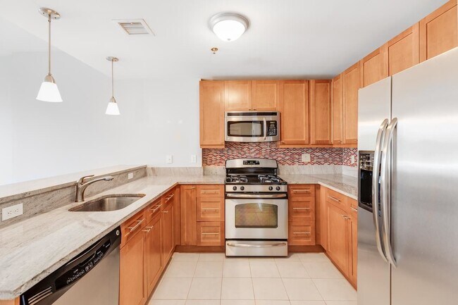 Photo - 924 Jefferson St Unit 6C