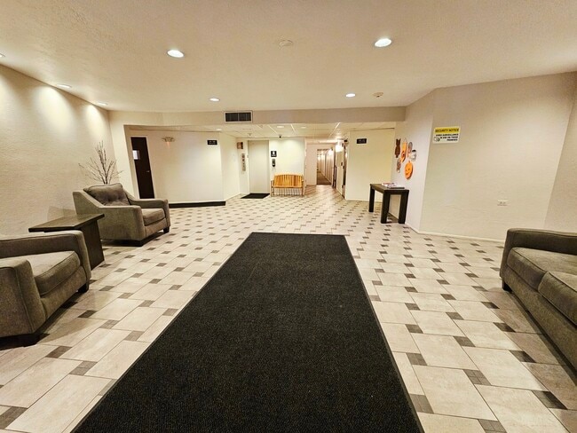 Photo - 1550 Sandpebble Dr