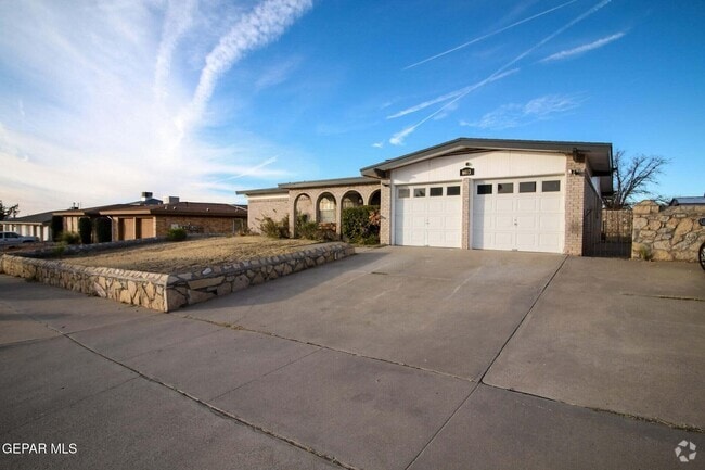 Building Photo - 6613 Southwind Dr Rental