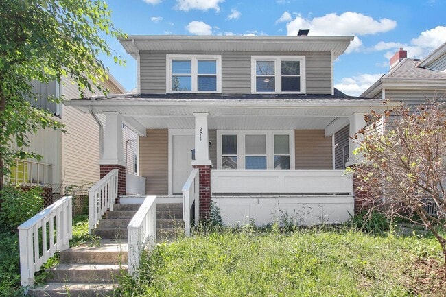 Building Photo - Beautifully Updated 3-Bedroom Home Near Do...