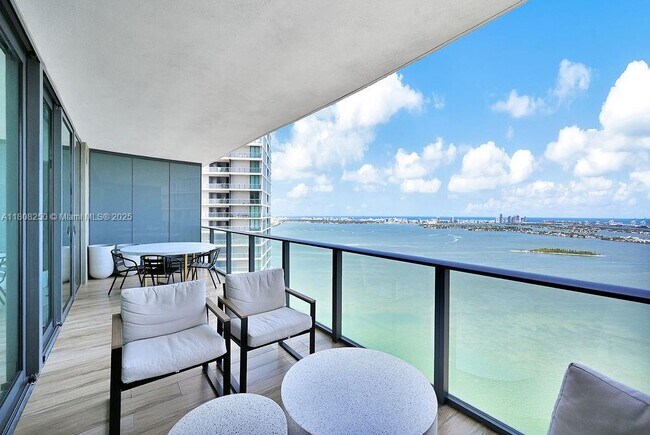 Photo - 650 NE 32nd St Condo Unit 4705