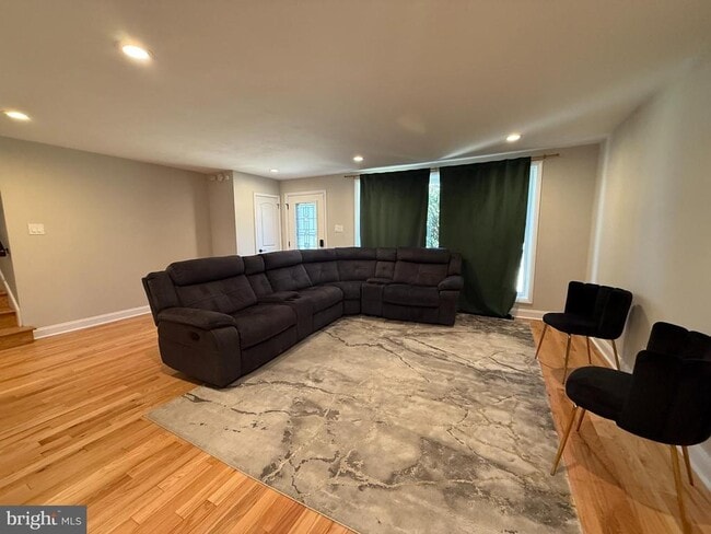 Photo - 331 Candlewood Rd