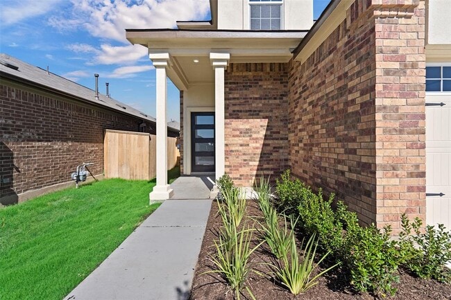 Photo - 105 Allegro Dr Casa