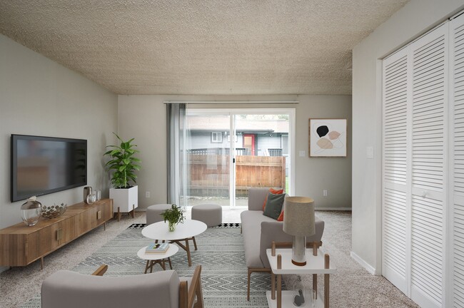 Forest Ridge | Living Room - Forest Ridge