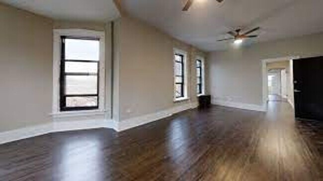 Photo - Grand Ave. Property Unidad 1624 Grand, #3