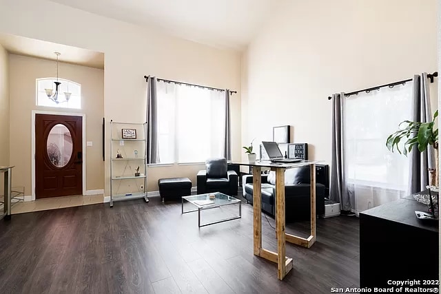 Photo - 10031 Moffitt Dr