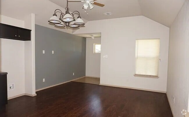 Building Photo - 267 Pendleton Ave Rental