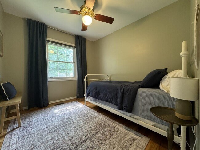 Photo - 1810 Ivan Dr