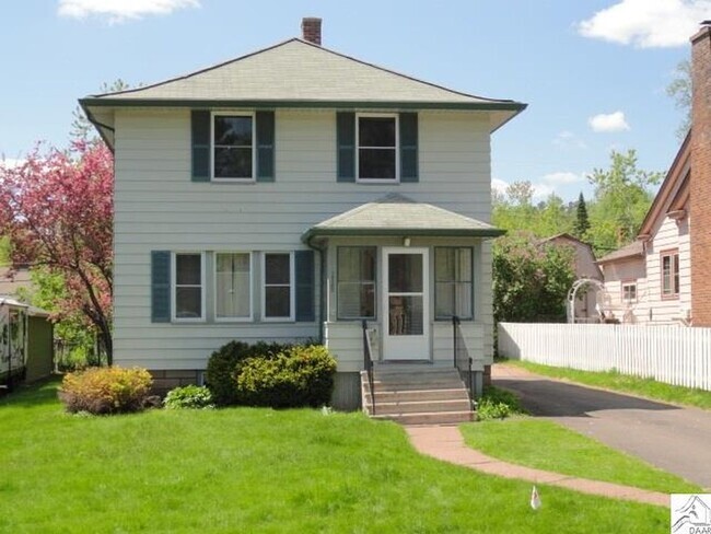 Building Photo - 1725 Dunedin Ave Rental