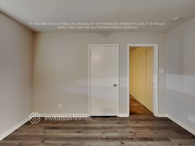 Photo - 2210 W Greenbriar Dr