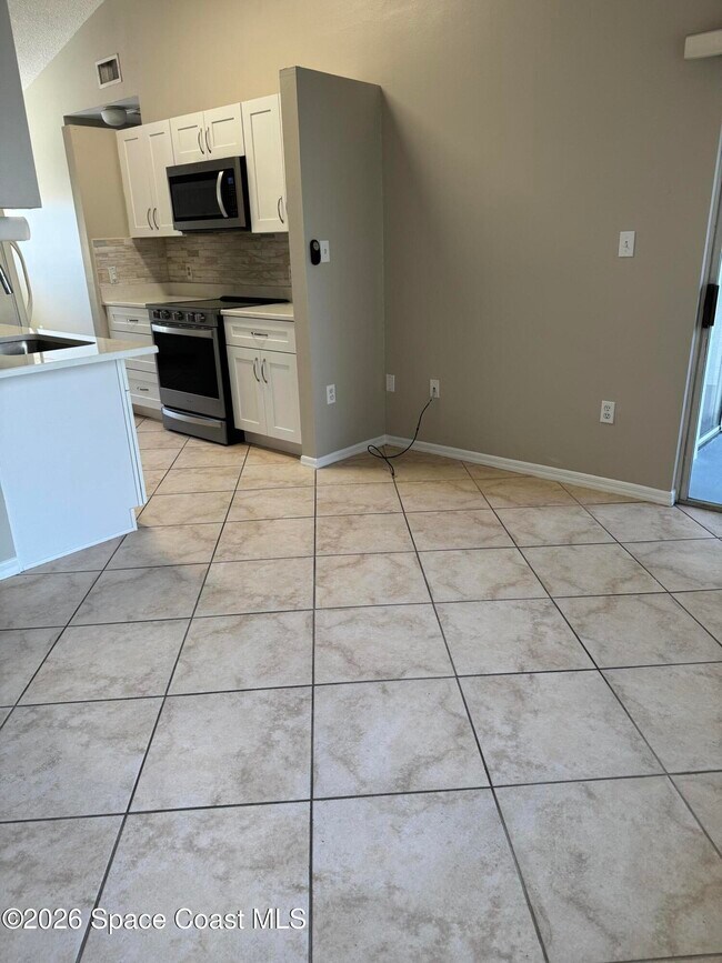 Photo - 118 Beach Park Ln Unit V26