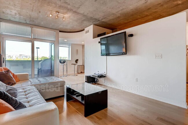 Photo - 1700 Bassett St Unit 308