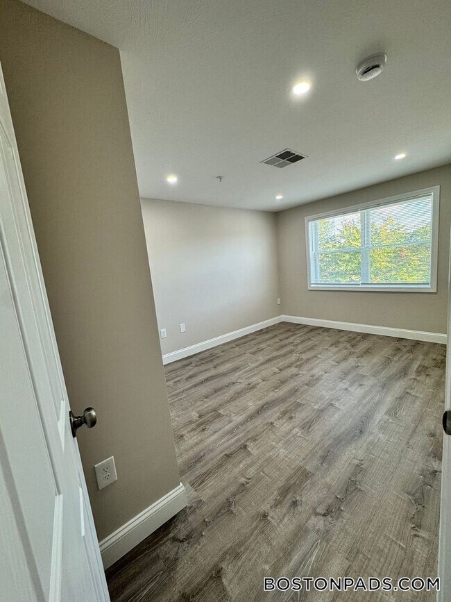 Photo - 21 Kenmar Dr Unit 33