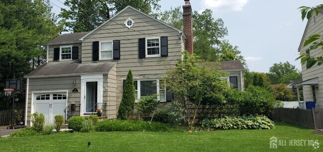 Building Photo - 315 Clifton St Rental