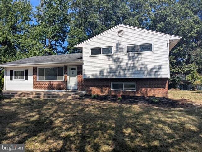 Building Photo - 6327 Willowood Ln Rental
