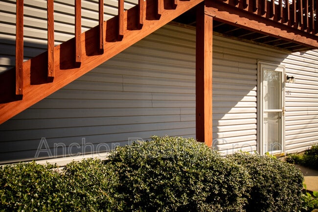 Photo - 500 Barberton Dr Unit 101 - 1