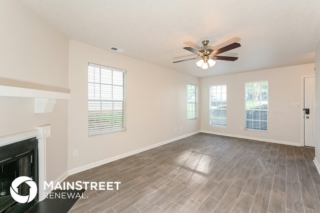 Photo - 3716 Cress Way Dr