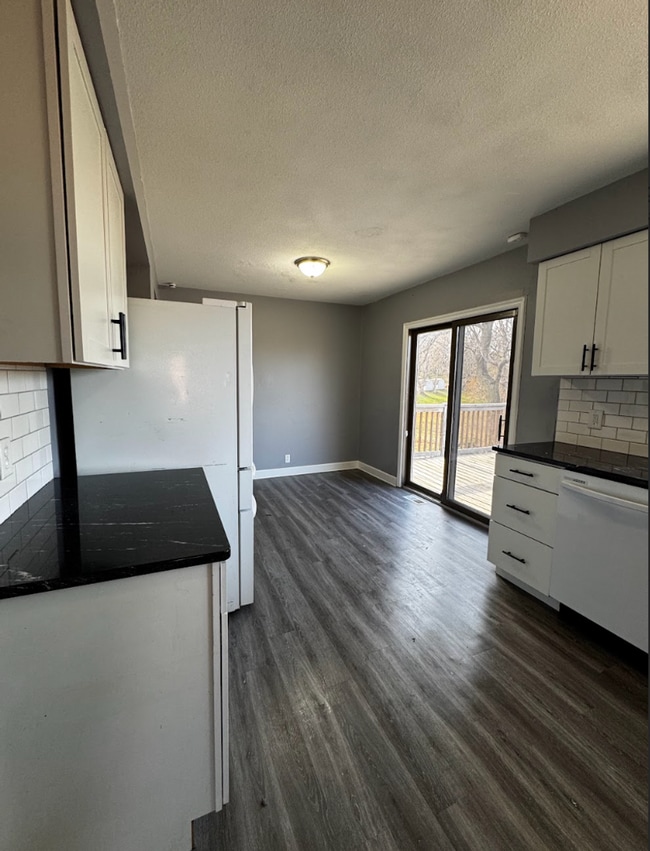 Photo - 4112 N 84th St