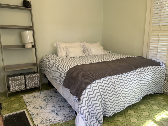 Photo - 1209 Johns Rd